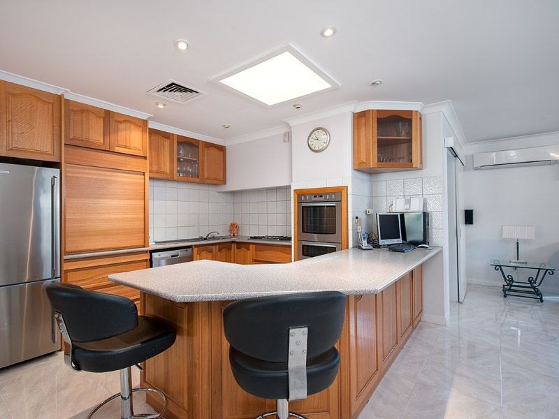 5 Silky Oak Lane, Willetton WA 6155