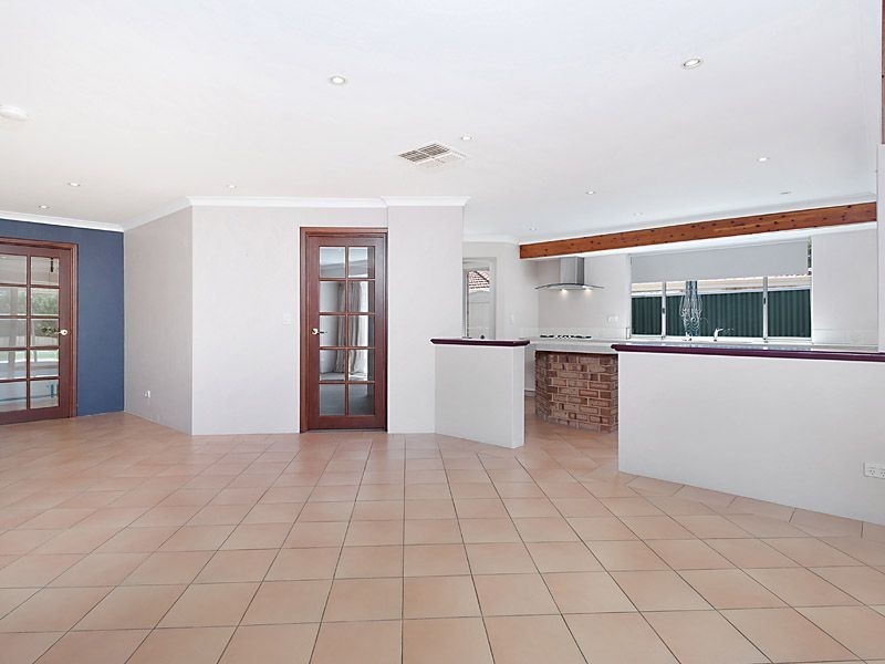 56 Sylvan Crescent, Leeming WA 6149