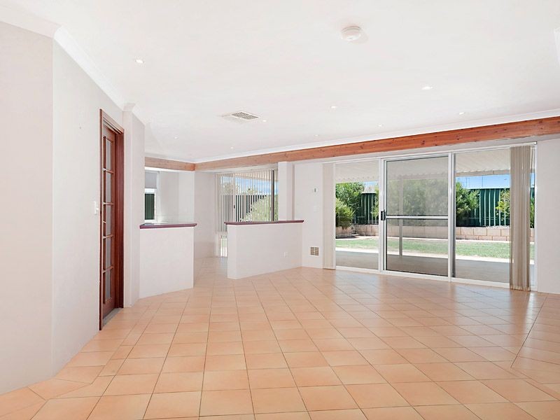 56 Sylvan Crescent, Leeming WA 6149