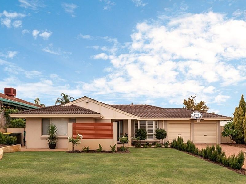 10 Sellen Court, Leeming WA 6149