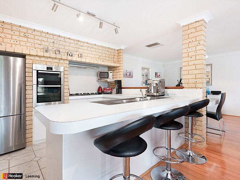 10 Sellen Court, Leeming WA 6149