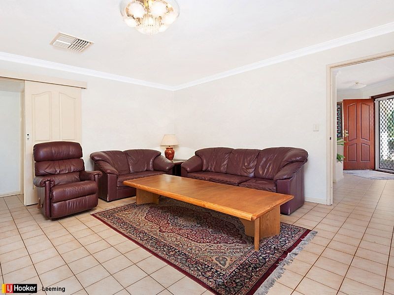 4 Jensen Court, Leeming WA 6149