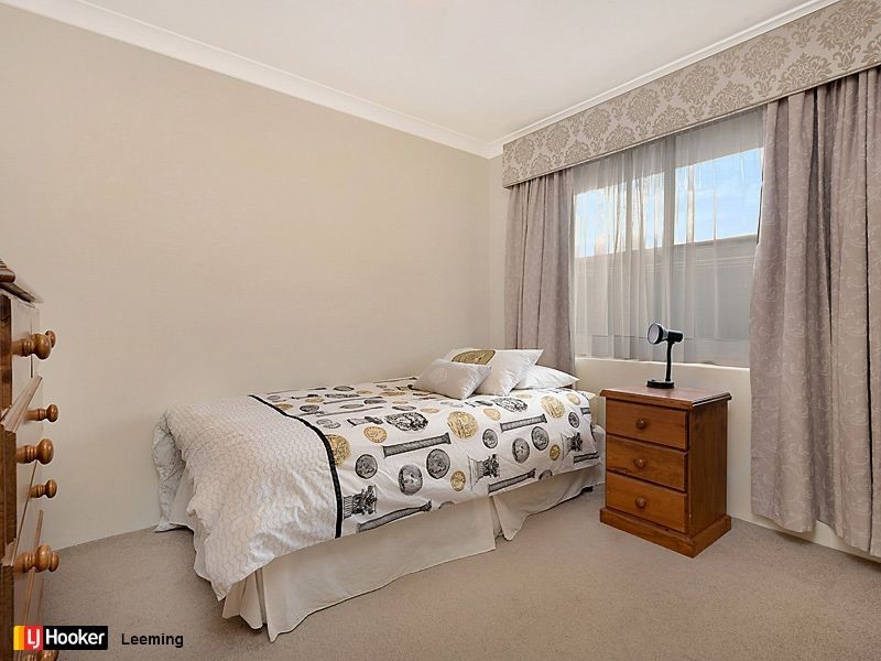 21 Underwood Grove, Kardinya WA 6163