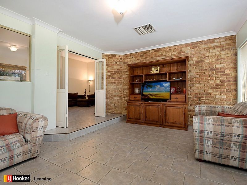 21 Underwood Grove, Kardinya WA 6163