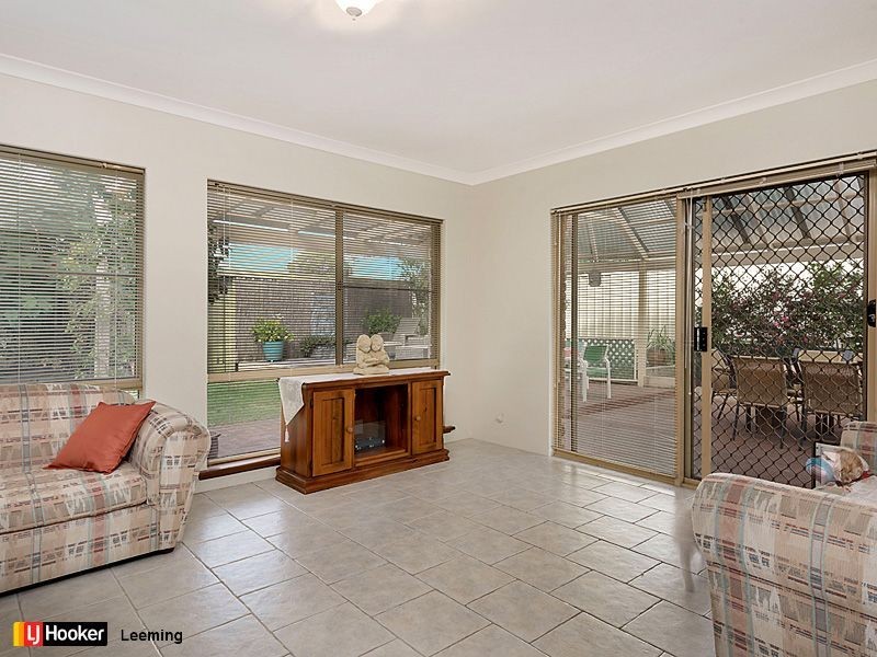 21 Underwood Grove, Kardinya WA 6163