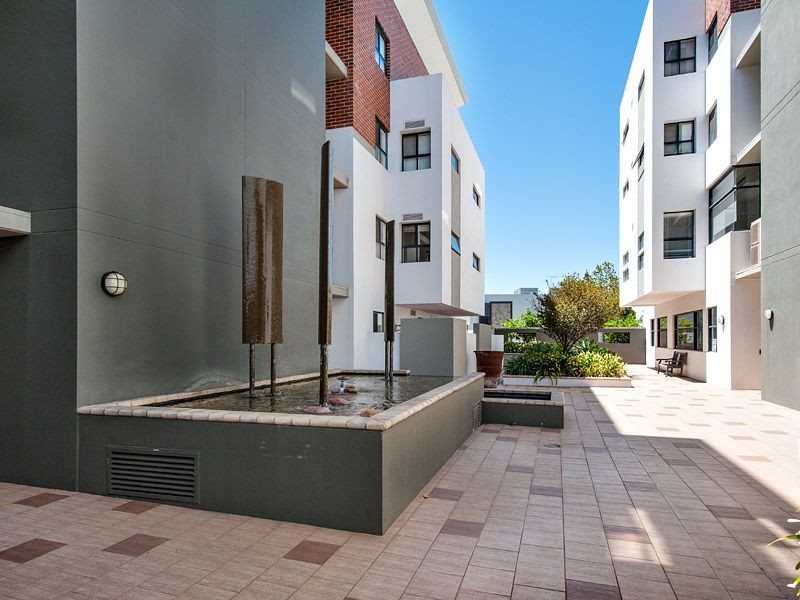 8/82 Royal Street, East Perth WA 6004