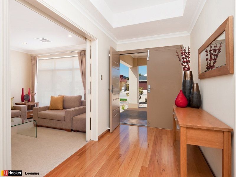 14 Clontarf Terrace, Canning Vale WA 6155