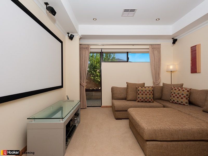 14 Clontarf Terrace, Canning Vale WA 6155