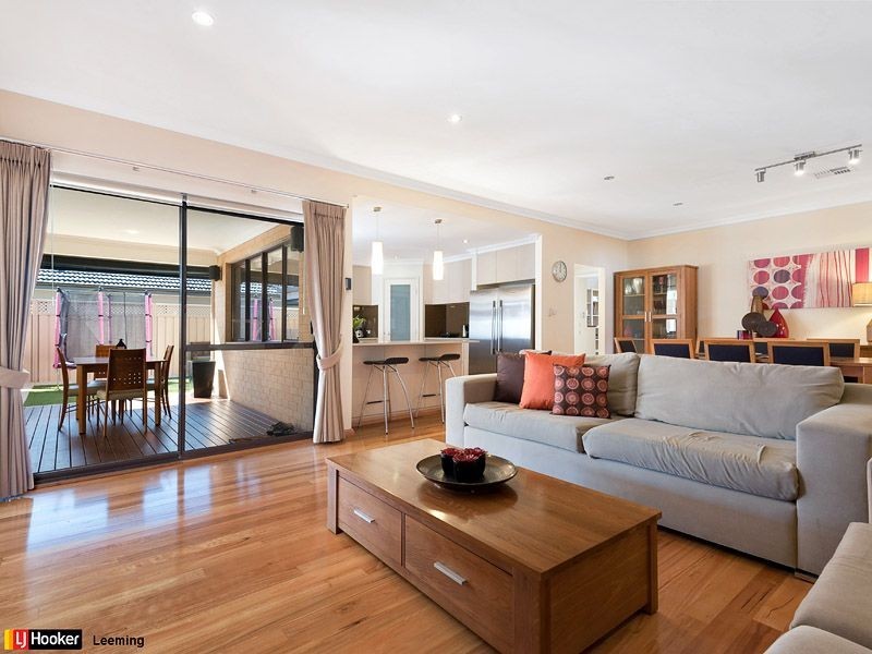 14 Clontarf Terrace, Canning Vale WA 6155