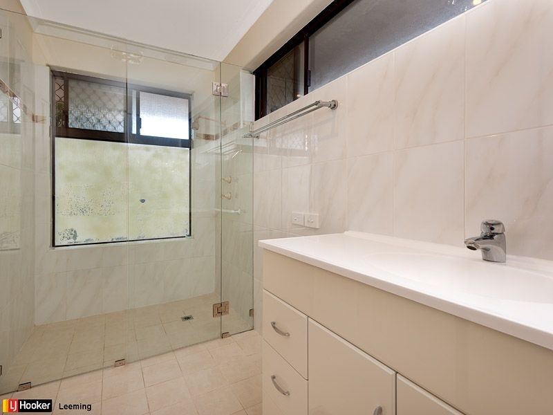 4 Bagot Court, Leeming WA 6149