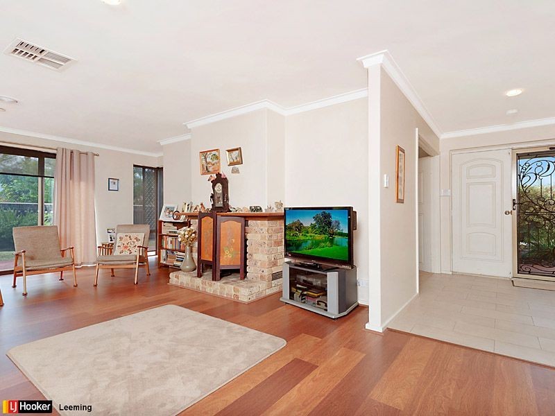 4 Bagot Court, Leeming WA 6149