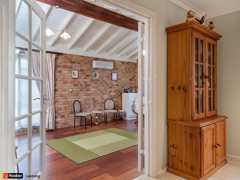 4 Bagot Court, Leeming WA 6149