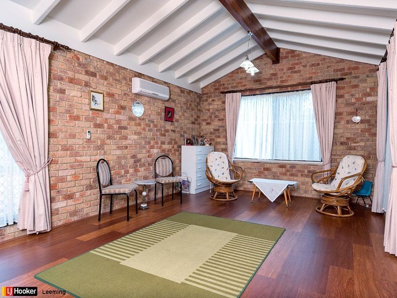 4 Bagot Court, Leeming WA 6149