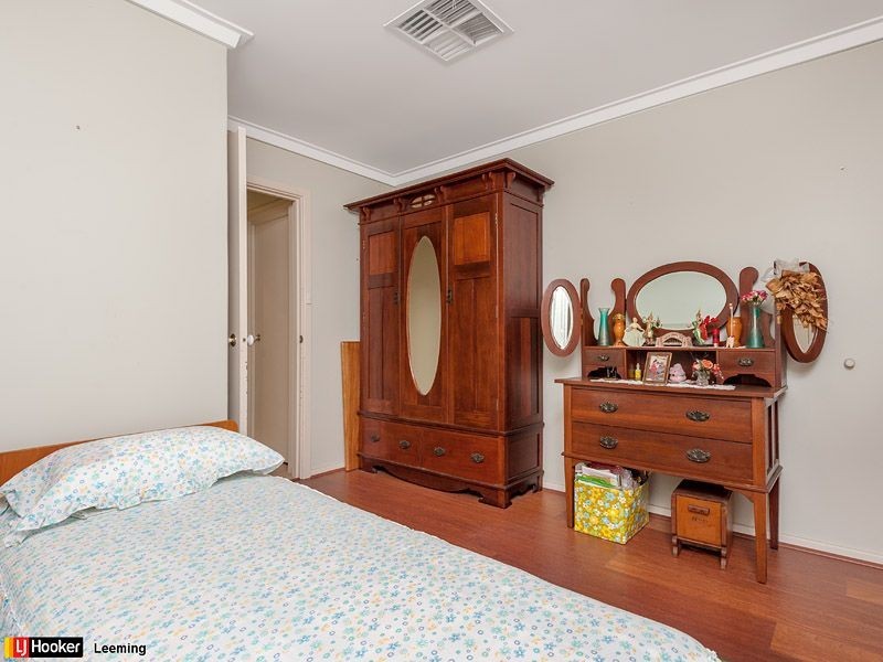 4 Bagot Court, Leeming WA 6149