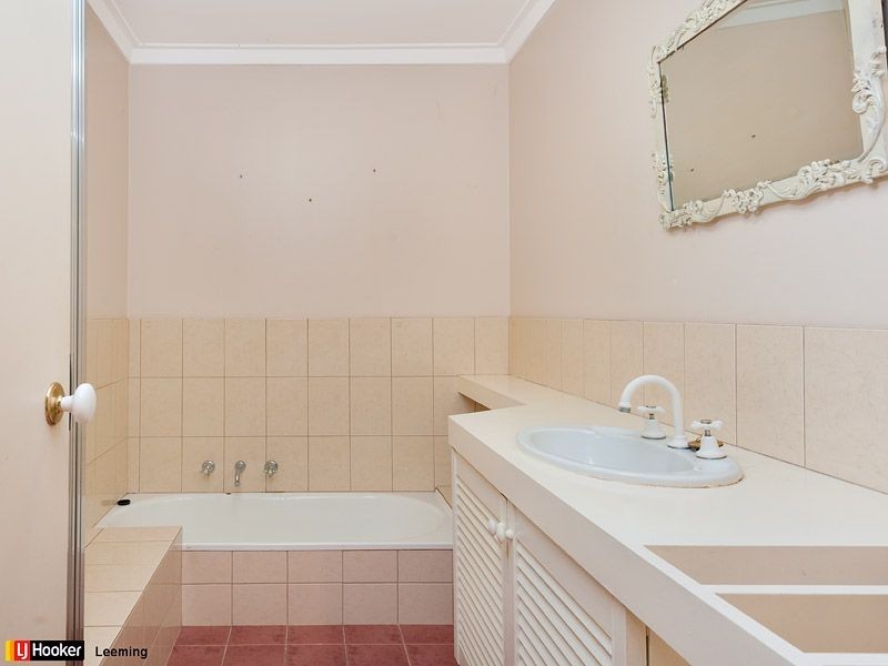 4 Bagot Court, Leeming WA 6149