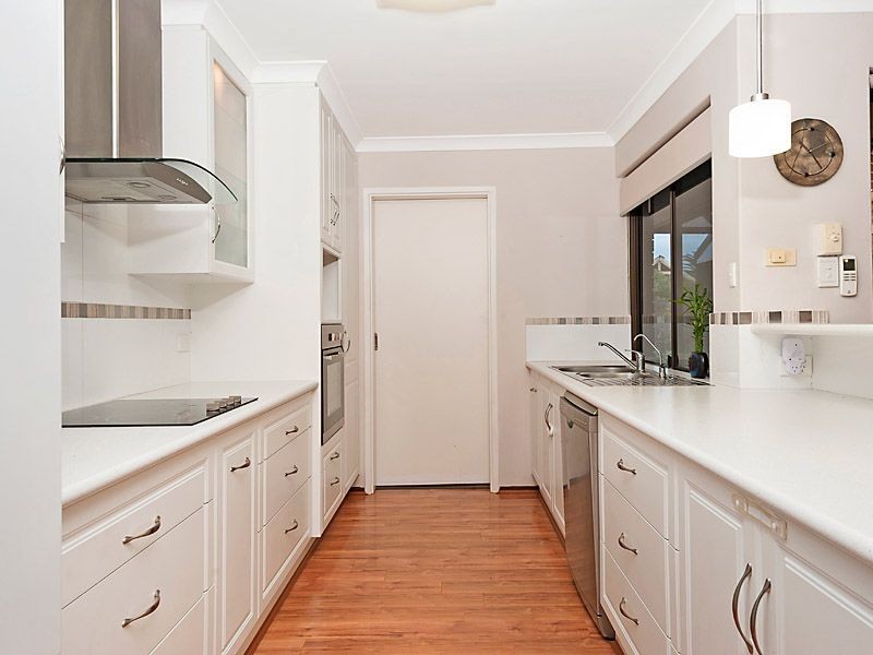 43 Gladstone Road, Leeming WA 6149