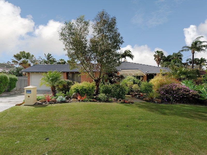 43 Gladstone Road, Leeming WA 6149