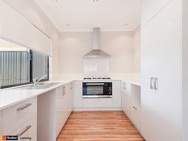 1/9 Walpole Street, St James WA 6102