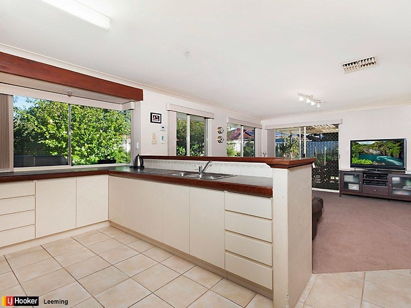 18 Turnbury Park Drive, Jandakot WA 6164