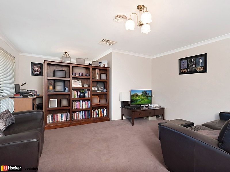 18 Turnbury Park Drive, Jandakot WA 6164