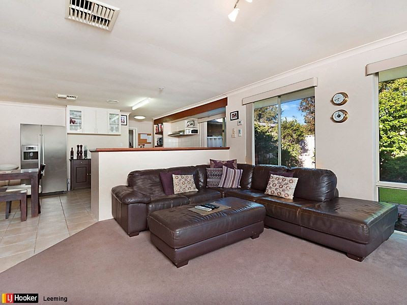 18 Turnbury Park Drive, Jandakot WA 6164