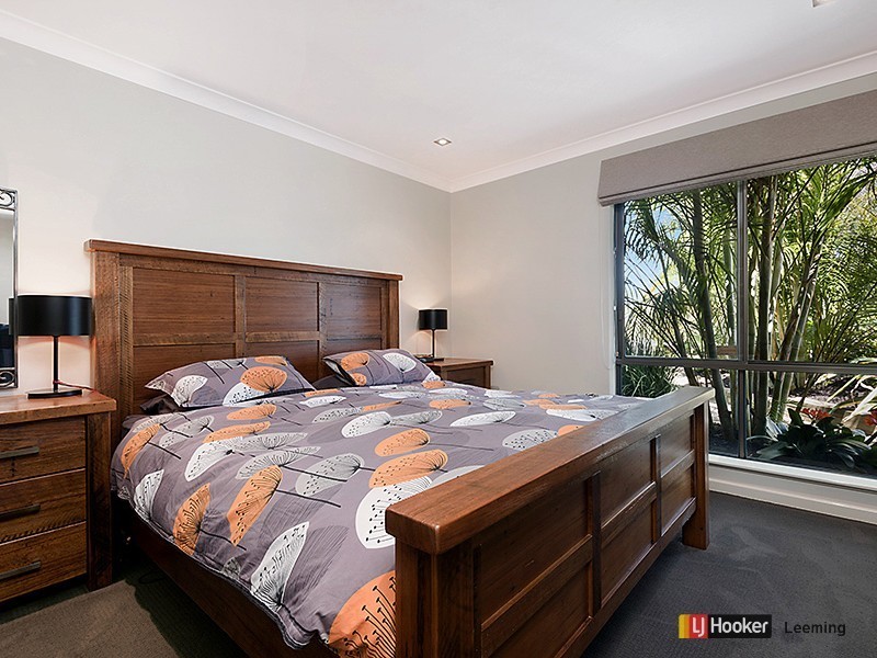 8 Meharry Road, Leeming WA 6149