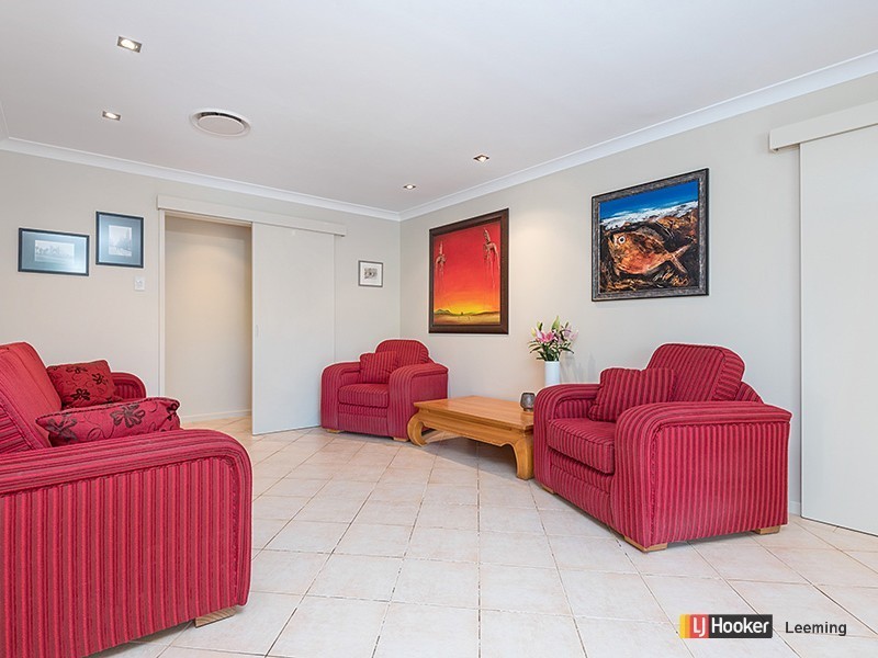 8 Meharry Road, Leeming WA 6149