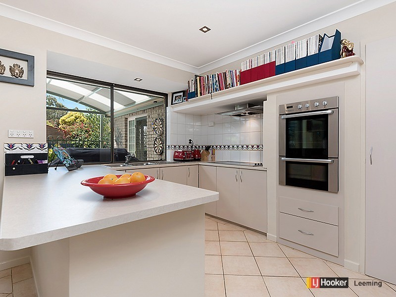 8 Meharry Road, Leeming WA 6149