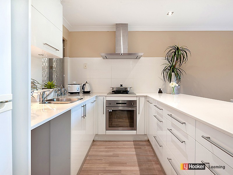 6A Terry Road, Leeming WA 6149