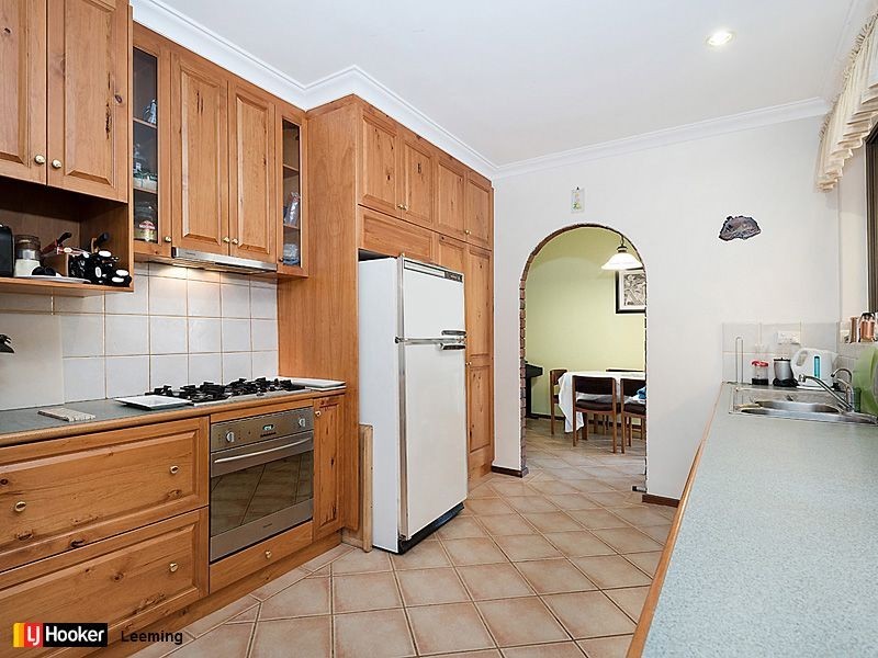 6 Loris Way, Kardinya WA 6163