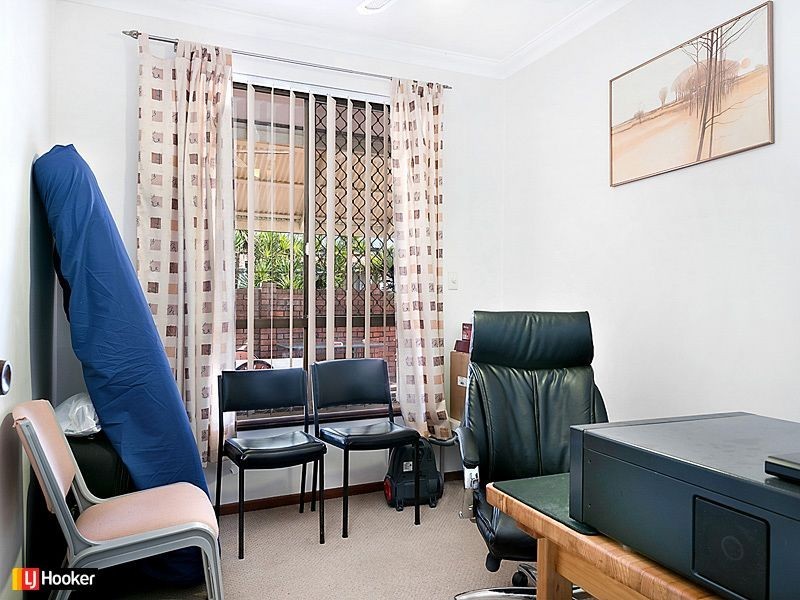 6 Loris Way, Kardinya WA 6163
