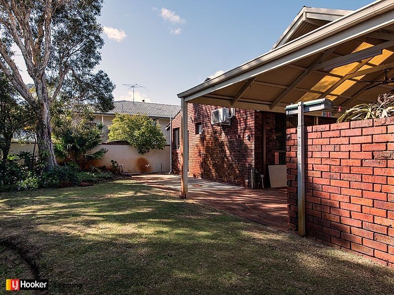 6 Loris Way, Kardinya WA 6163
