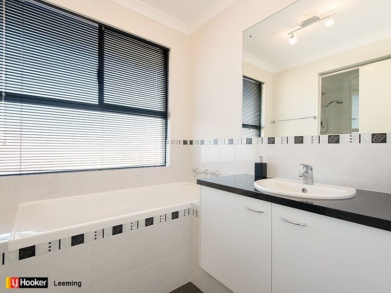3B Classon Gardens, Leeming WA 6149