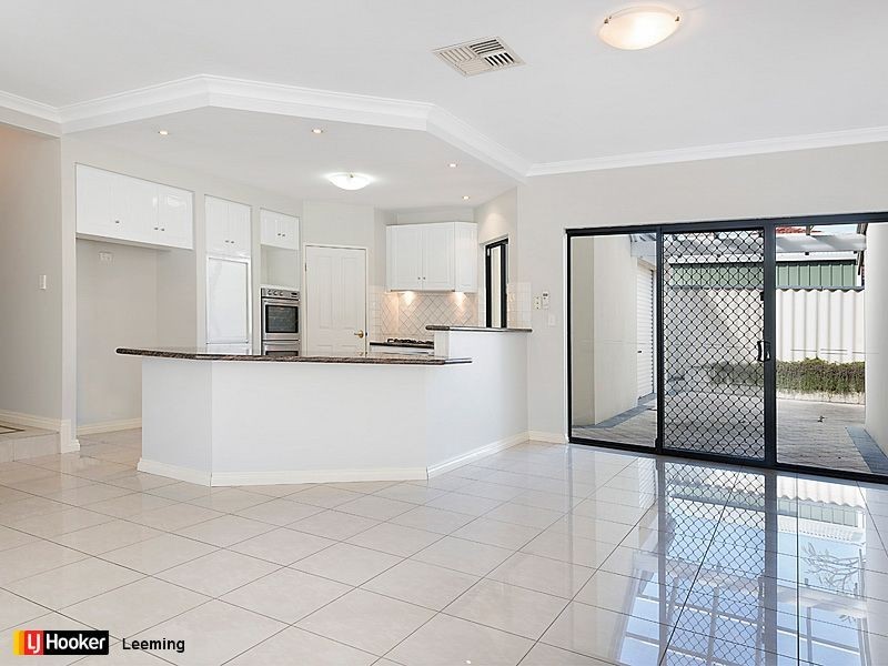 8 Atkinson Gardens, Leeming WA 6149