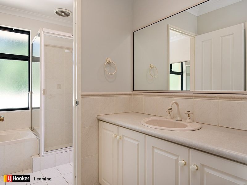 8 Atkinson Gardens, Leeming WA 6149