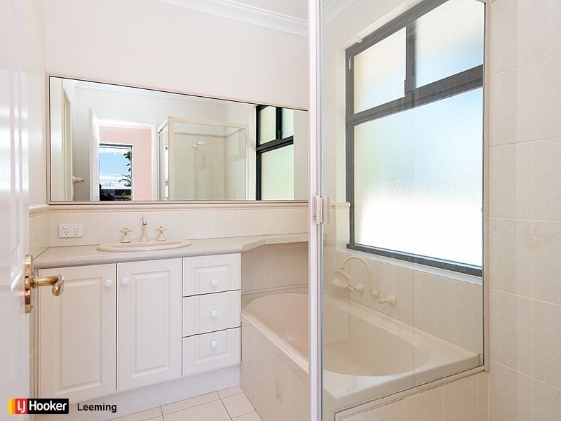 8 Atkinson Gardens, Leeming WA 6149