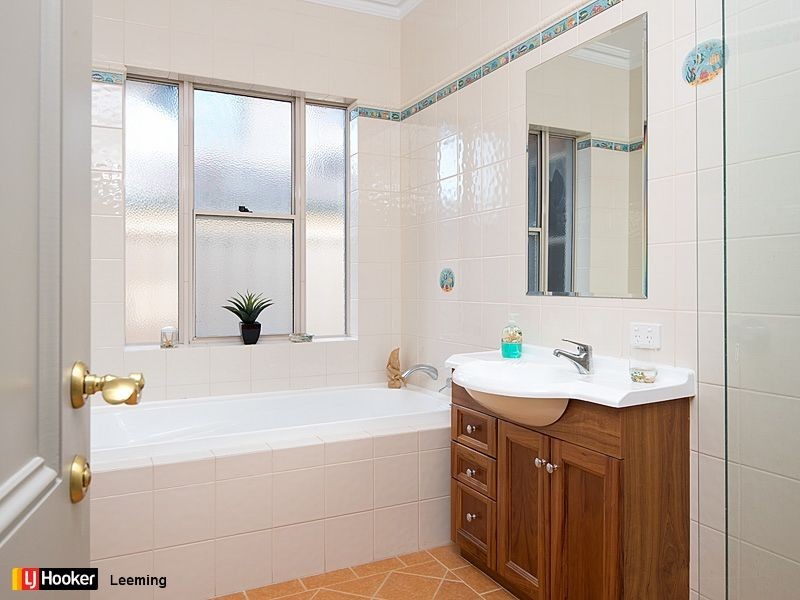 56 Glen Iris Drive, Jandakot WA 6164