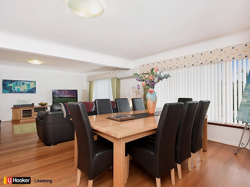 14 Demasson Rise, Leeming WA 6149