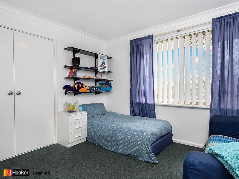 14 Demasson Rise, Leeming WA 6149