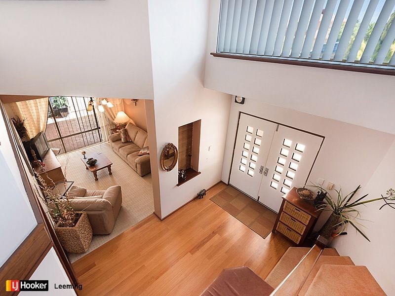 14 Demasson Rise, Leeming WA 6149