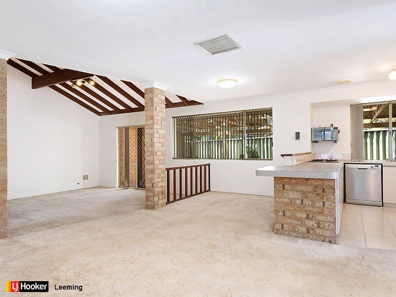 36 Merrifield Circle, Leeming WA 6149