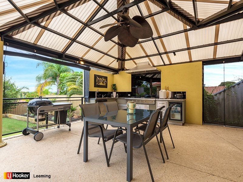 6 Sellen Court, Leeming WA 6149