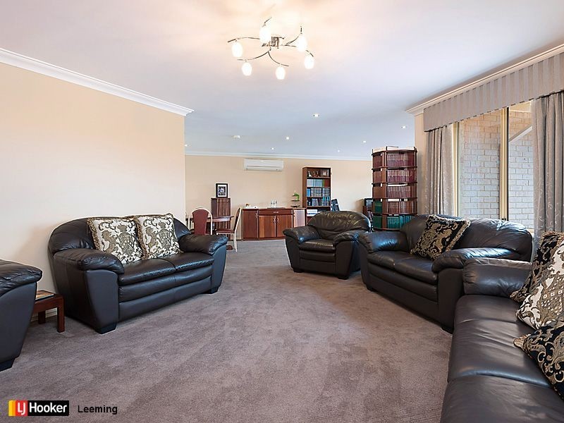 6 Sellen Court, Leeming WA 6149