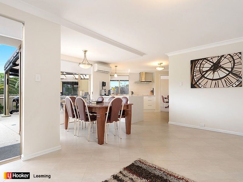 6 Sellen Court, Leeming WA 6149
