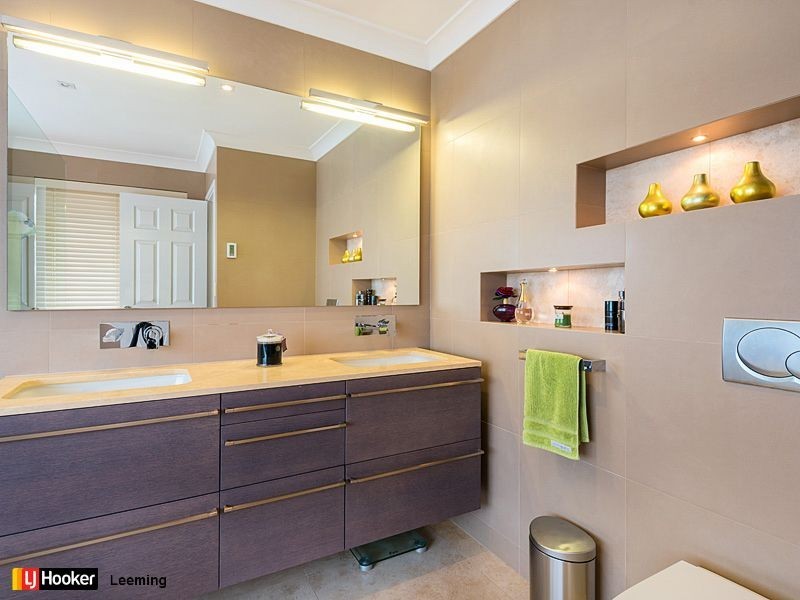 6 Sellen Court, Leeming WA 6149