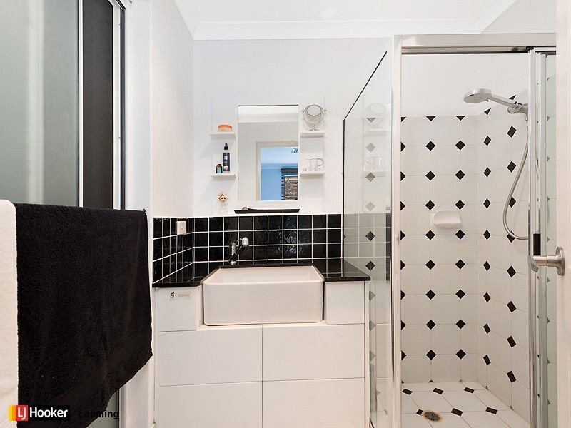 2 Fremont Place, Leeming WA 6149