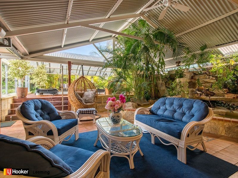 2 Fremont Place, Leeming WA 6149