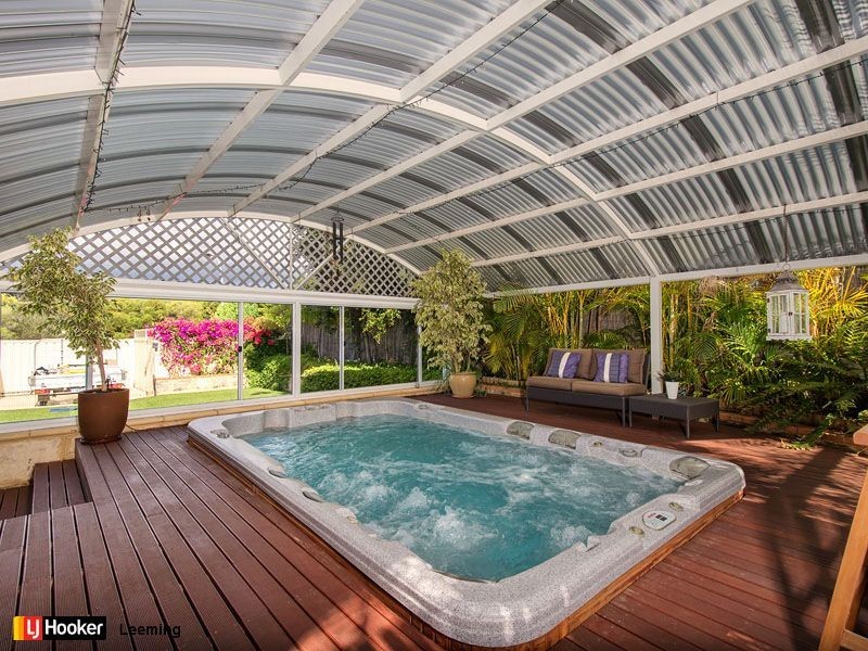 2 Fremont Place, Leeming WA 6149
