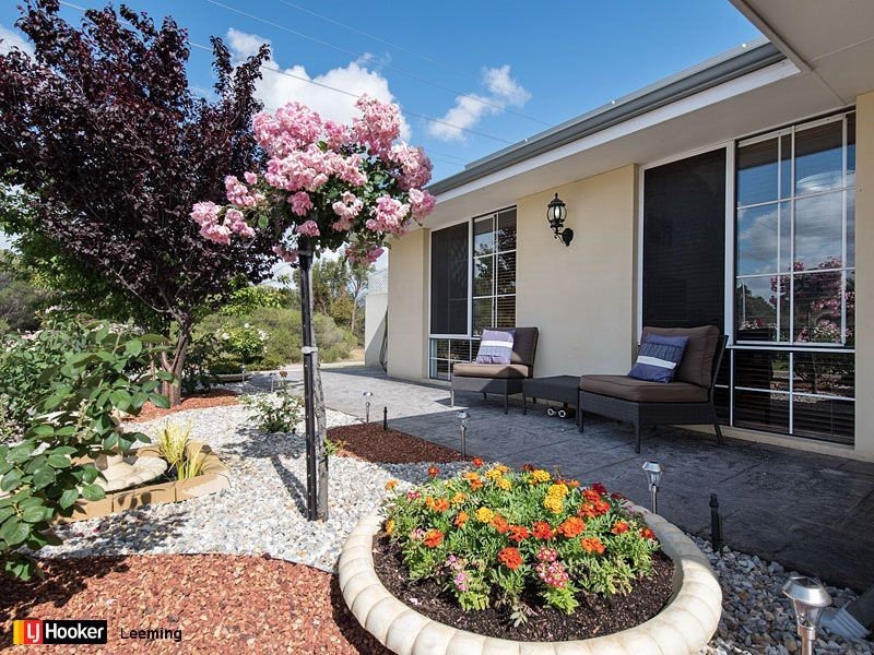 2 Fremont Place, Leeming WA 6149