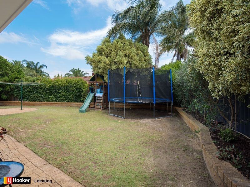 8 Charrington Court, Leeming WA 6149